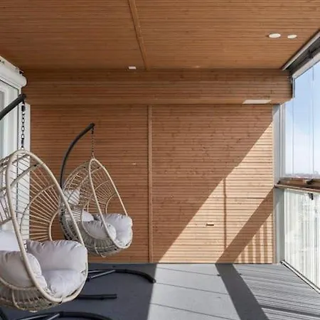 Apartamento The Real Luxury Penthouse Right Above Metro Station *
