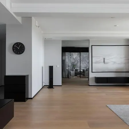 Huoneisto The Real Luxury Penthouse Right Above Metro Station Espoo